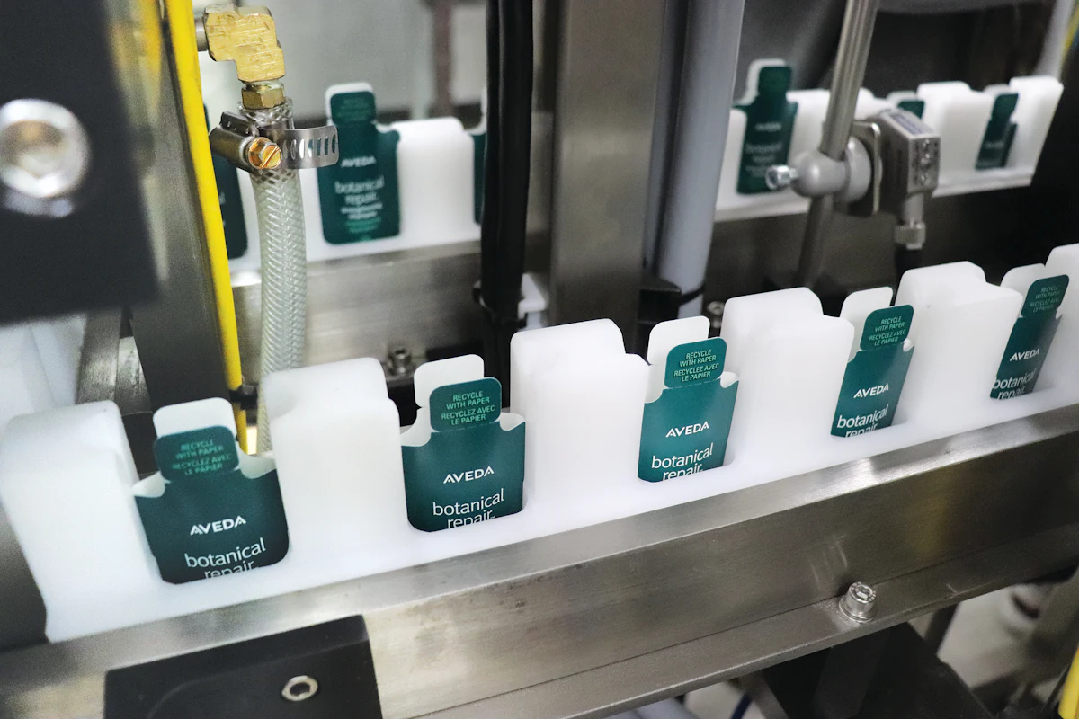 Counting Down the Top 10 Articles of 2022 - #9: Aveda's Recyclable Paper Sample Packet Replaces Multilayer Foil Sachets - Vimarsana News