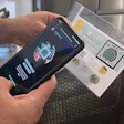Consumers are invited to scan the sensor upon receipt of the meal kit to confirm freshness, giving confidence that the ingredients inside have been properly refrigerated during transit and are safe to consume, all the while feeding valuable supply chain data back to the brand owner.