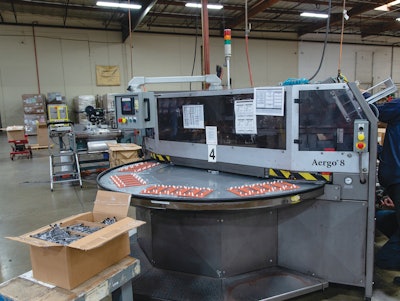 Pentel had existing Alloyd sealing equipment that could easily be retrofitted, simplifying the decision to move toward this structure.