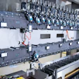 Grippers mounted on the shuttles/carriers are individually and wirelessly controlled without cabling by CoreTigo IO-Link Wireless technology, allowing the grippers on each carrier to perform tasks on the products themselves. Automatic changeover can be done on the go as well, enabling flexibilty.