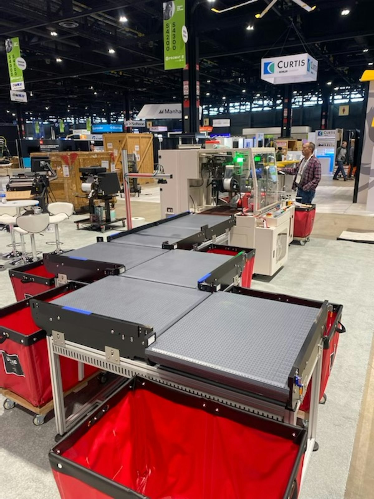 Dynamic Conveyor เปิดตัวโซลูชันการคัดแยกที่ PACK EXPO Las