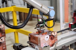 The Robotiq Palletizing Solution with the UR10e cobot handles 1,500 boxes per day in a two-shift operation