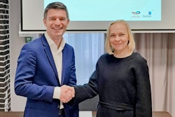 Thomas Philipon, CEO of TotalEnergies Corbion, and Suvi Haimi, CEO and co-founder of Sulapac.