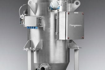 PNEUMATI-CON® Pharmaceutical Grade Filter Receiver for vacuum and positive-pressure systems offers total dust containment and tool-free interior access.