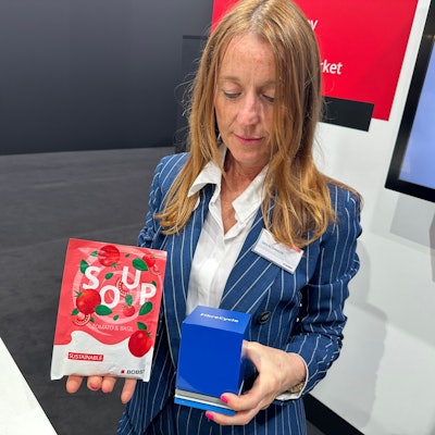 Sara Alexander with a BOBST oneBARRIER FiberCycle pouch and multilayer structure model.
