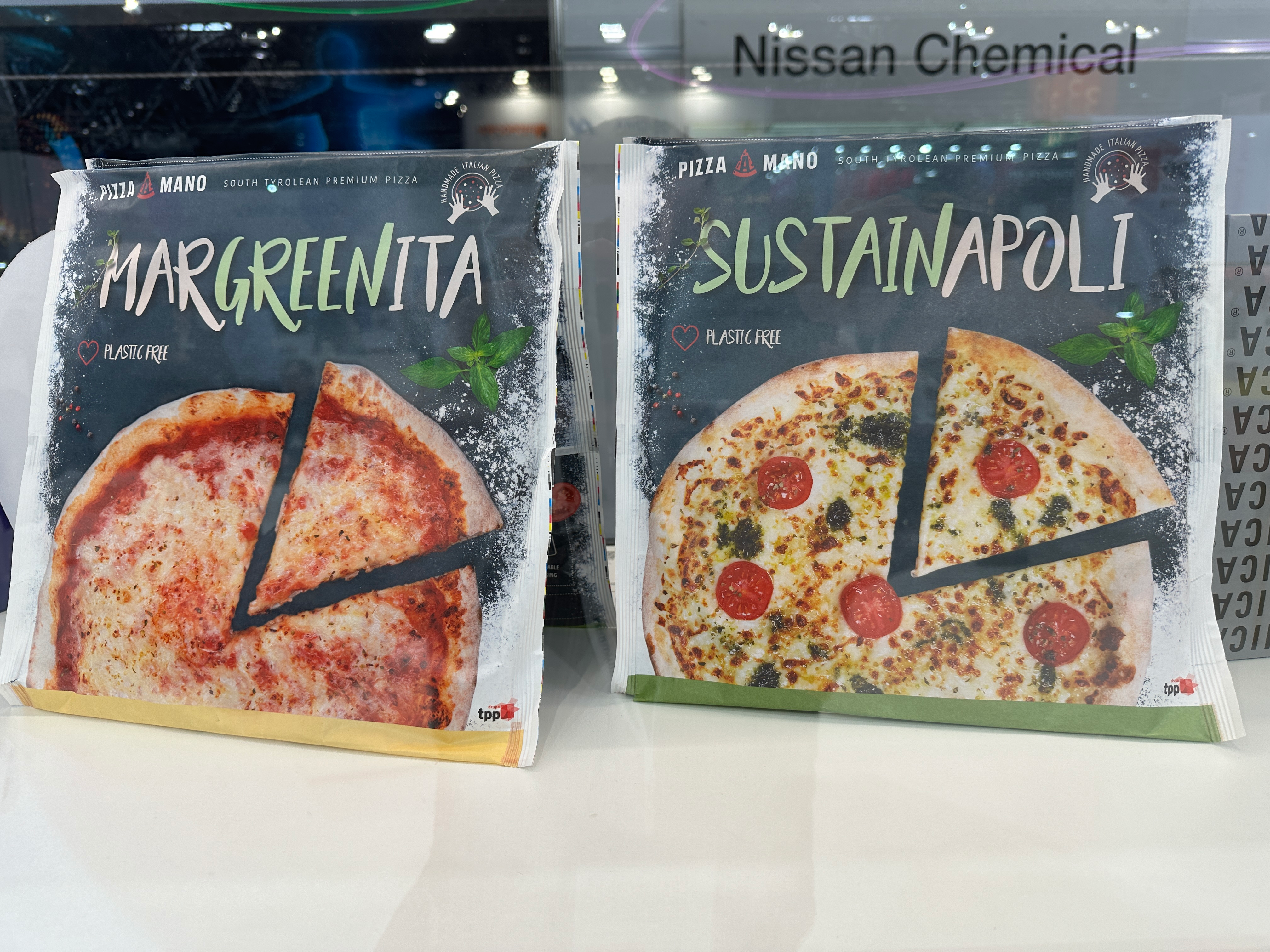 Pizza A Mano's new paper frozen pizza packaging features light humidity resistance for the drive home from the store.