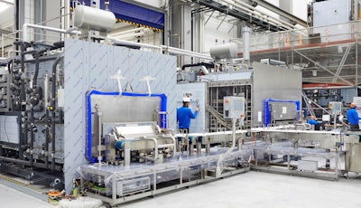 Freeze-dryers as well as loading and unloading systems from Telstar are the most important portfolio enhancements for Syntegon and ideally complement its leading vial filling and isolator solutions.