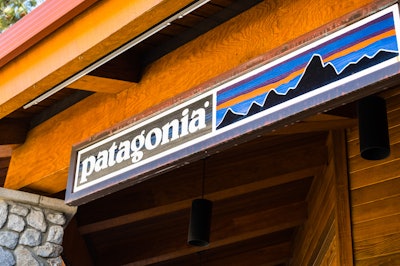 This new step aligns with Patagonia’s long-standing commitment to sustainability and marks a shift toward innovative packaging solutions that reduce environmental impact.