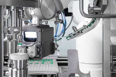 Pic 02 Detail Of The Steriline Rvfcm11 S Vision System That Ensures Correct Capping