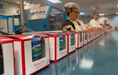 In addition to clamshells, Versatile Packagers runs other packaging formats for Signature Brands’ cupcake liners including cartons.