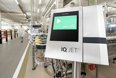 The LEIBINGER IQJET marks packaging at the Maggi plant of Nestlé.