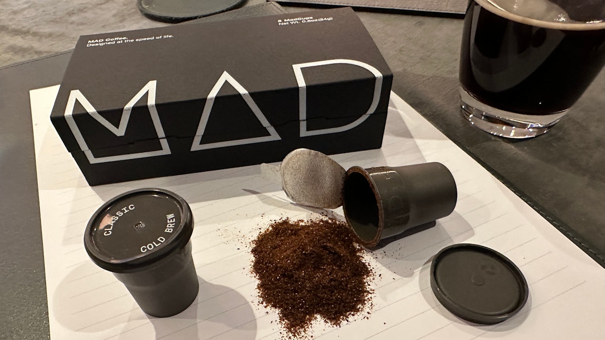 สดจากวัสดุทบทวน: Mad Tea Brand เปิดตัว Mad Coffee สดจากวัสดุทบทวน: Mad Tea Brand เปิดตัว Mad Coffee