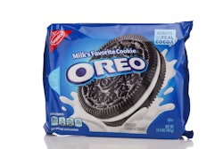 Aldi's chocolate sandwich cookie features blue packaging similar to that of Mondelēz's Oreo.