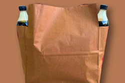 The bag is engineered to resist tearing from moisture and to reduce heat exchange, making it suitable for transporting both hot meals and cold drinks.
