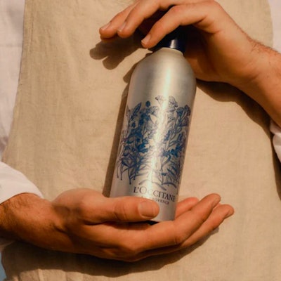 The bottles, known as Forever Bottles, are made from 100 per cent recycled aluminium and come in 250 ml and 500 ml sizes