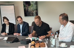 From left to right: Mirjam Lange (Siegwerk), Gilles Le Moigne (Siegwerk), Bob Horsthuis (Allinova), and Gijs Elfrink (Allinova)