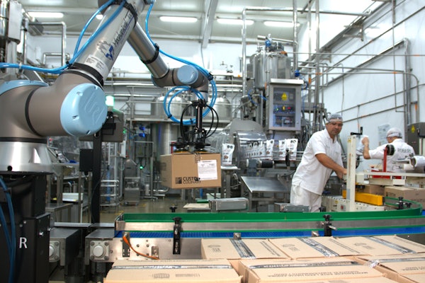 Griffith Foods’ robotic cell operates with two synchronized production lines capable of handling diverse SKUs reliably and efficiently.