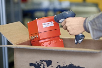 Sew Drive Tag Cmyk 6x4in