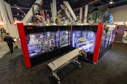 SOMIC Packaging's compact 434 SuperFlex is unlike any other case packing system with its capability to produce nearly any major packaging configuration.