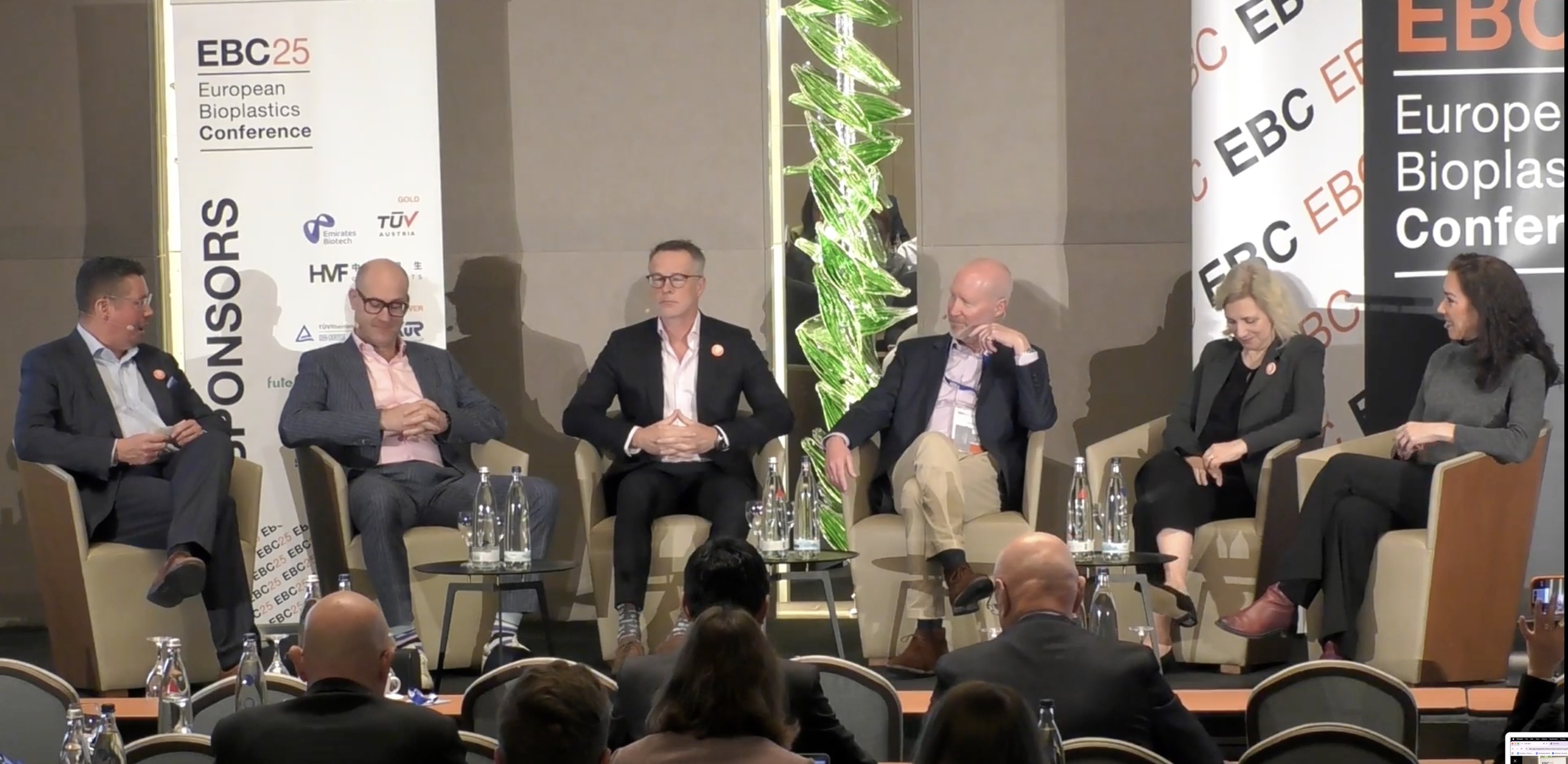 (l.to r.) AT EBP25, Lars B&ouml;rger of nova-Institute, discussed the last 20 years of European Bioplastics and the bioplastics industry with panelists Patrick Zimmerman of FKuR, Francois de Bie of Emirates Biotech, Hasson von Pogrell of EUBP, Mariagiovanna Vetere of NatureWorks, and Alessandra Funcia of Sukano.
