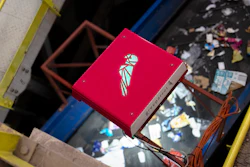 The Greyparrot Analyzer Unit collects the sorting data that is fed into the Deepnest platform.