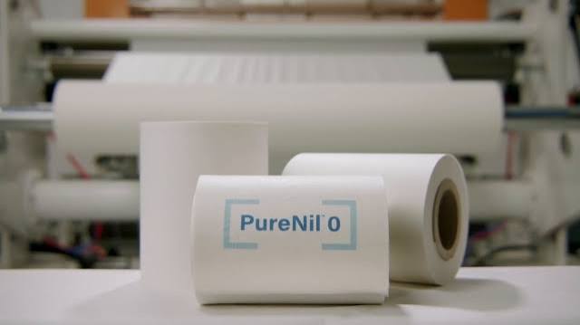 PureNil 0 is SmartSolve's material innovation: the first fully plastic-free, 100% bio-based water-soluble substrate.